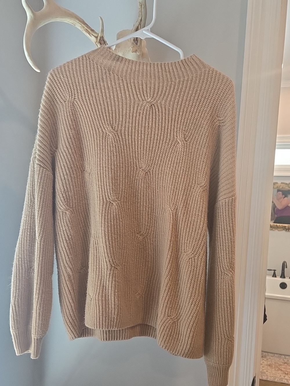 Cozy Women's Knit Sweater in Beige